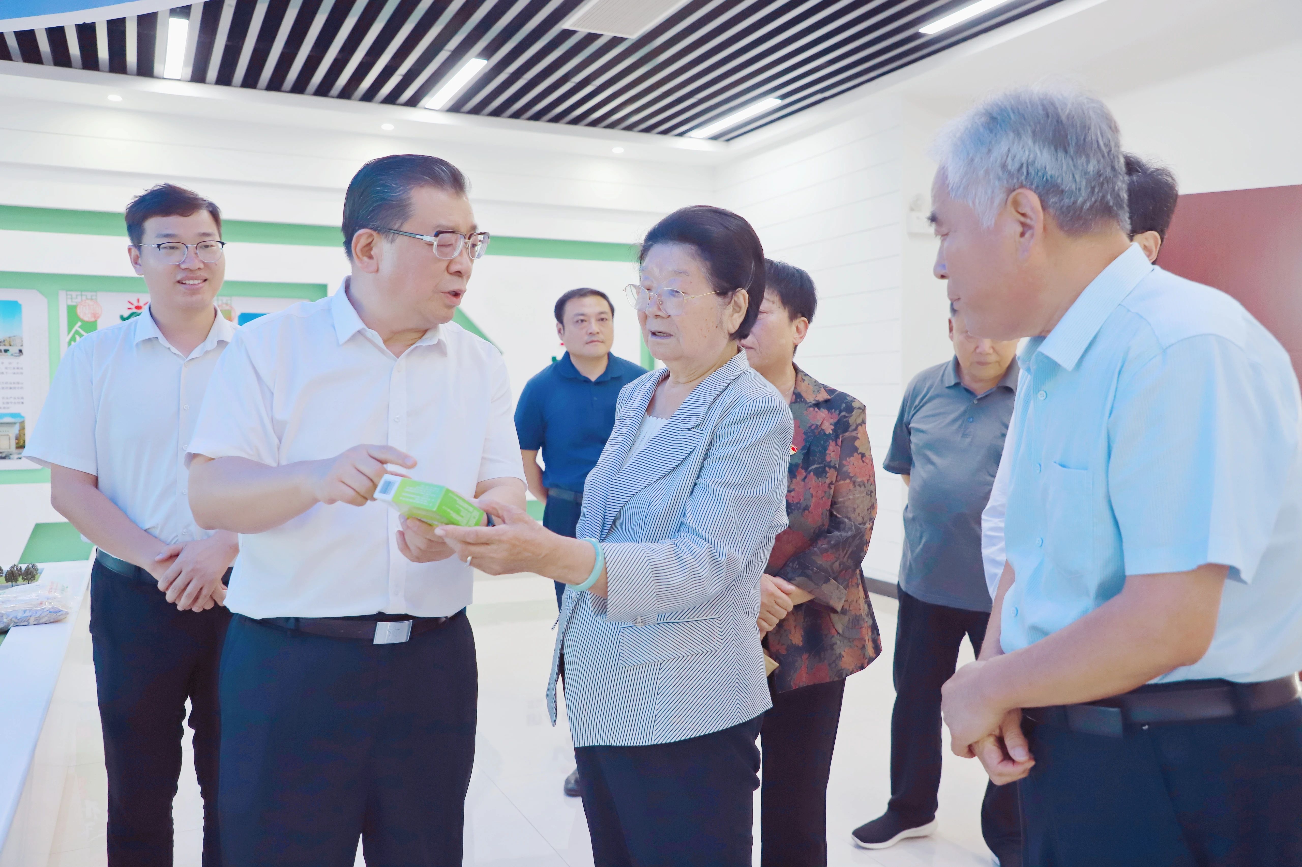 20240914\a5a5926d8c5031ca620cd2a3589cf6fe.jpg D:\tmp\php800B.tmp